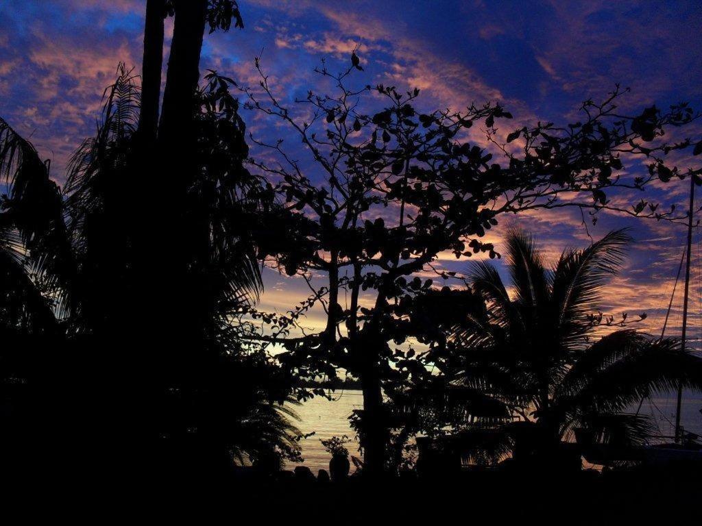 Bora Bora Bungalove Bagian luar foto